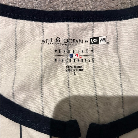 Yankees Half Sleeve Shirt - Picture 6 of 8